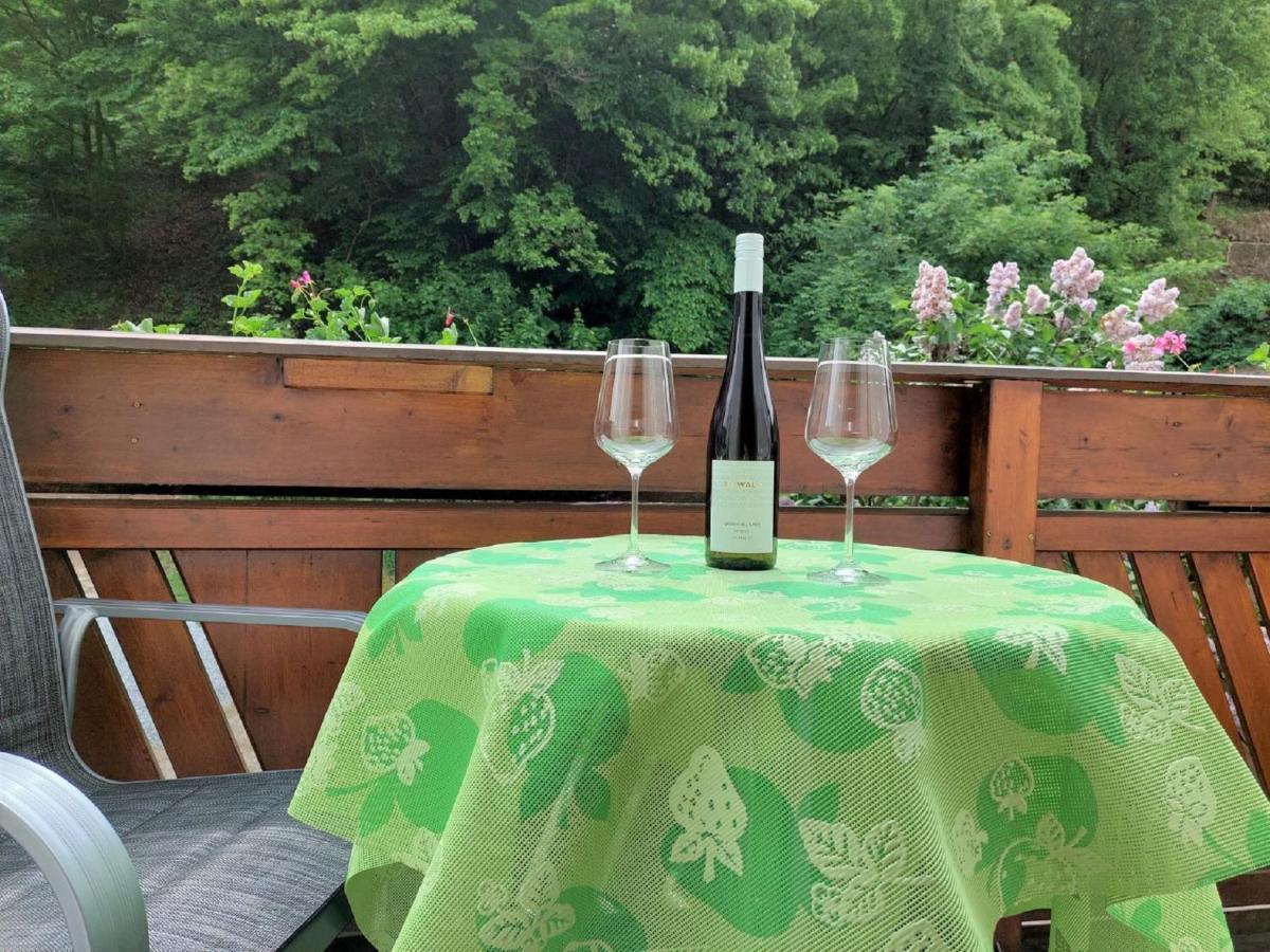 Weingut Piewald Lägenhet Gut am Steg Exteriör bild