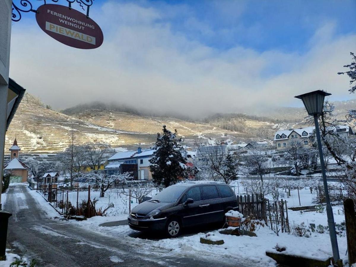 Weingut Piewald Lägenhet Gut am Steg Exteriör bild